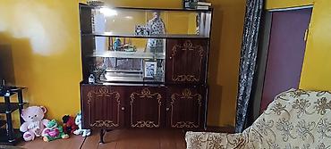 qapı dayandırıcı: Vitrinli şkaf – retro dizayn - Material: ağac korpus, tünd qəhvəyi — 1