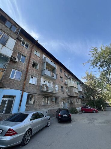 продажа домов в пишпеке: 3 бөлмө, 59 кв. м, Жеке план, 4 кабат, Эски ремонт