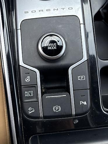 соренто 2022: Kia Sorento: 2022 г., 1.6 л, Автомат, Гибрид, Кроссовер — 10