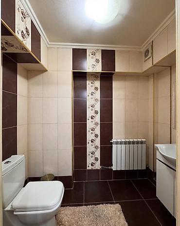Продажа коттеджей и домов: 🏡🌳 Продаётся большой дом в селе Кок-Джар 📍 Адрес: ул. Алапаева 16 📐 — 15