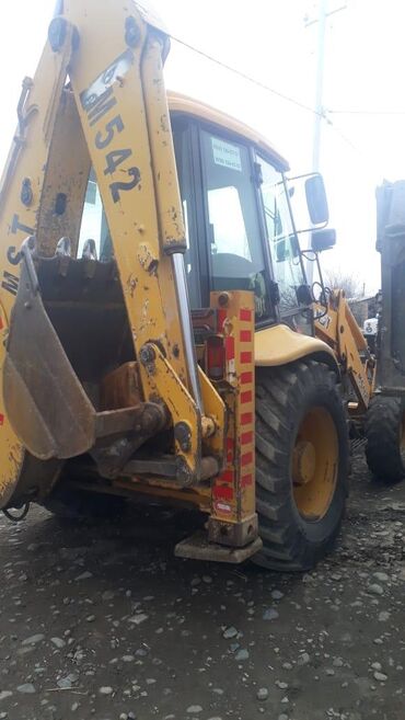 Yükləyici traktor MST