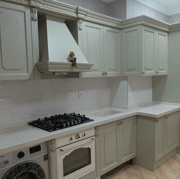 Sifarişlə mətbəx mebeli: Sifarişlə mətbəx dəsti, Özü çəkən petlələr, Mat laminat, Kredit var, Pulsuz çatdırılma, Rayonlara çatdırılma — 7