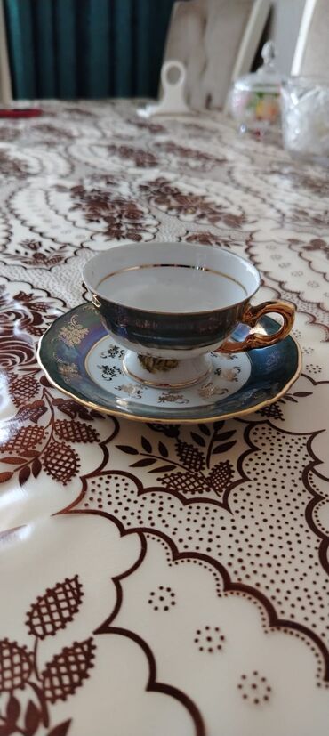 Çay dəstləri və servizlər: Qəhvə dəsti, rəng - Qızılı, Farfor