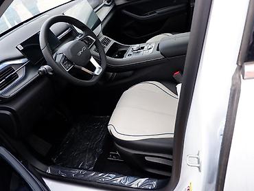 eylec: BYD Qin Plus: 1.6 l | 2025 il 10 km Sedan — 10