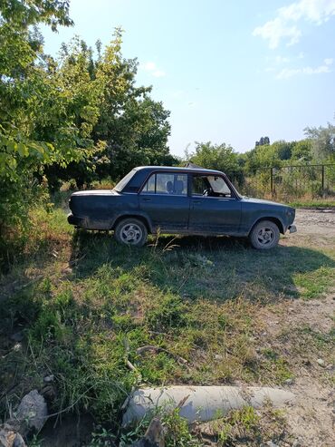 срочно срочно продам: ВАЗ (ЛАДА) 2107: 2003 г., 1.5 л, Механика, Бензин, Седан