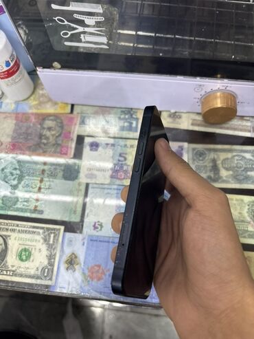 Apple iPhone: IPhone 13, 128 GB, Qara, Face ID — 4