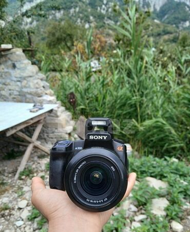 dji osmo mobile 6: Sony Alpha a300 DSLR fotoaparat - Sensor: APS-C format Sony Alpha