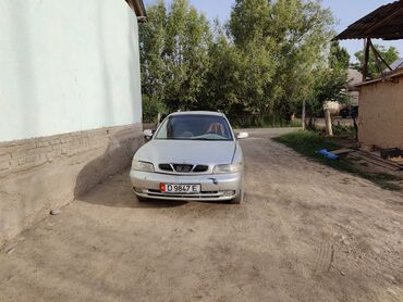 Daewoo: Daewoo Nubira: 1999 г., 1.6 л, Механика, Бензин, Универсал