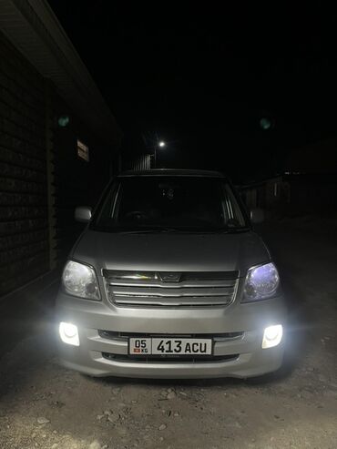 шины и диски на хундай портер 2: Toyota Noah: 2003 г., 2 л, Автомат, Бензин, Минивэн
