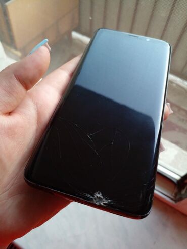 telefon ekrani: Samsung Galaxy S9 Plus, цвет - Черный