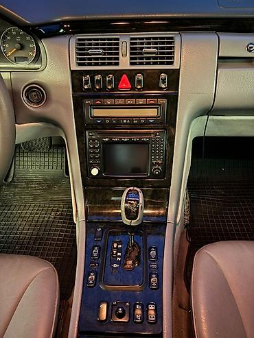 Mercedes-Benz: Mercedes-Benz E-Class: 2001 г., 4.3 л, Автомат, Бензин, Седан — 5