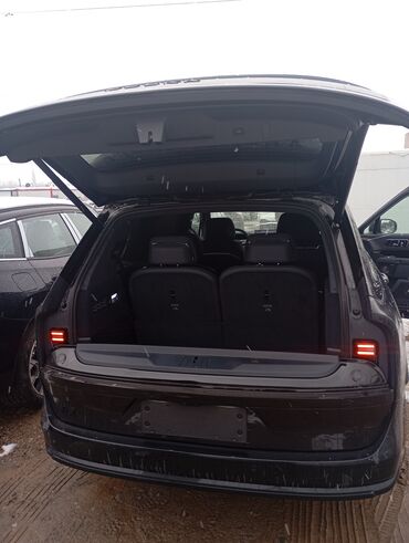 Аренда инструментов: Кроссовер/внедорожник ZEEKR 9X ultra премиум‑класса с выразительной — 3