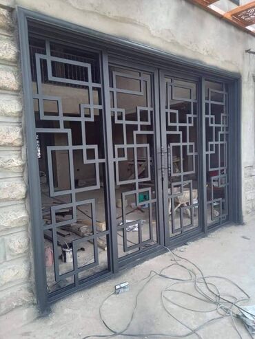 Barmaqlıqlar: Dəmir döymə pəncərə barmaqlıqları – dekorativ və təhlükəsiz həll - — 39