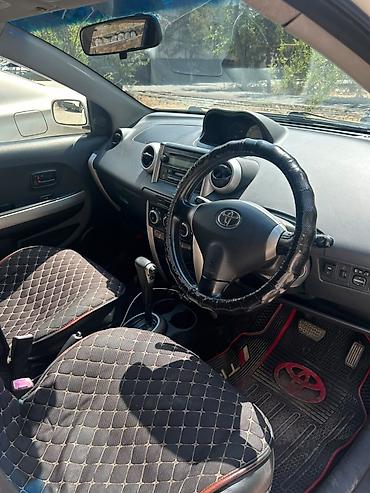 byd e1: Toyota Ist: 2004 г., 1.3 л, Автомат, Бензин, Хэтчбэк — 5