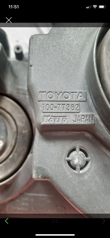 Передние фары: Передняя правая фара Toyota 2004 г., Б/у, Оригинал, Япония