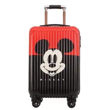 Sport i hobi: Čvrst kofer Mickey Mouse 
 55cmx35x23cm

Cena: 5000 din