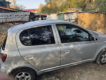 Toyota Vitz: 2004 г., 1 л, Автомат, Бензин, Хэтчбэк — 5