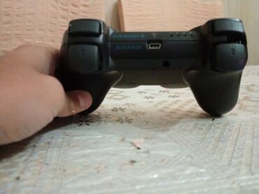 oyun konsul: Dualshock3 satılır işlənmiş PlayStation3 pultudu düzgün işləyir.Cəmi