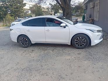 mitsubishi lancer evolution: BYD Qin Plus: 1.5 l | 2024 il 170 km Sedan — 4