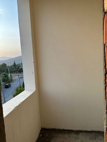 Kommersiya daşınmaz əmlakı: 2 otaqlı, Yeni tikili, 76 kv. m