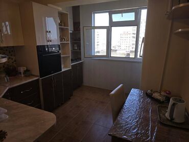 Uzunmüddətli kirayə mənzillər: 9-cu mikrorayon, 85 nömrəli marşrutun dayanacağının düz yanında,9 — 6