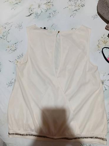 Bluze: Ženska odeća – set majica i bluza - Pletena bluza/sweater u — 10