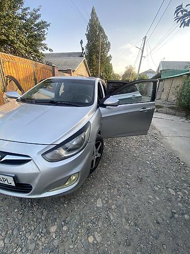 на хюндай: Hyundai Accent: 2013 г., 1.6 л, Механика, Бензин, Седан — 2