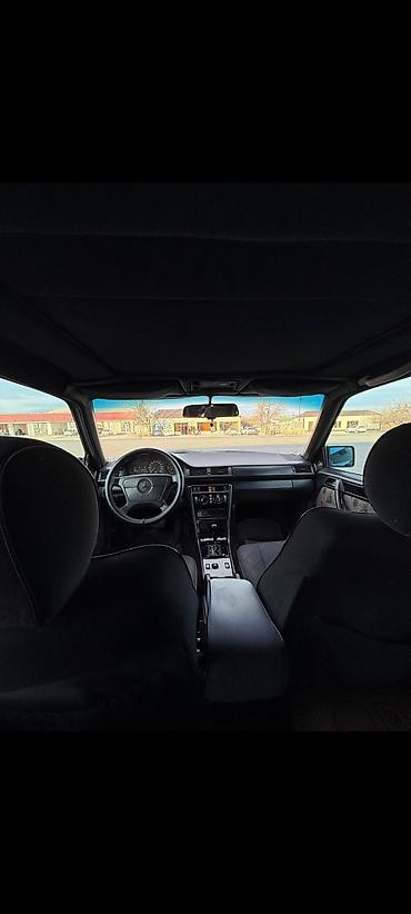 Mercedes-Benz: Mercedes-Benz W124: 2.2 l | 1994 il Sedan — 5