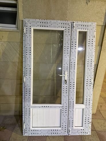 Фурнитура и комплектующие: PVC şüşəli balkon/qapı sistemi - Brend: VEGA profil - Material: ağ at lalafo.az Фурнитура и комплектующие: PVC şüşəli balkon/qapı sistemi - Brend: VEGA profil - Material: ağ