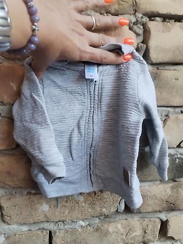 maxi suknja: Siva bebi dukserica sa rajsferšlusom – Baby Club, veličina 62. - — 1