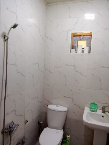 Həyət evləri və villaların satışı: 3 otaqlı, 97 kv. m, Orta təmir — 8