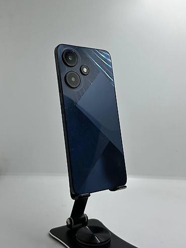 note 3: Infinix Hot 30, Б/у, 128 ГБ, цвет - Синий, 2 SIM — 1