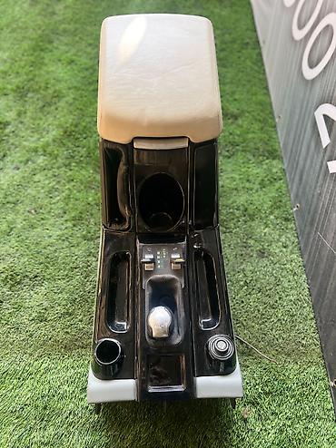 Другие детали салона: Запчасти на Range Rover В наличии средние консоли, подлокотники На — 12