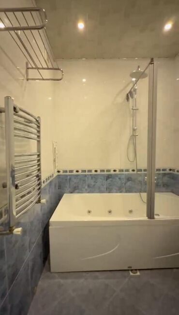 Uzunmüddətli kirayə mənzillər: Şəhər mənzili – klassik üslubda geniş və işıqlı - Plan: geniş zal — 7