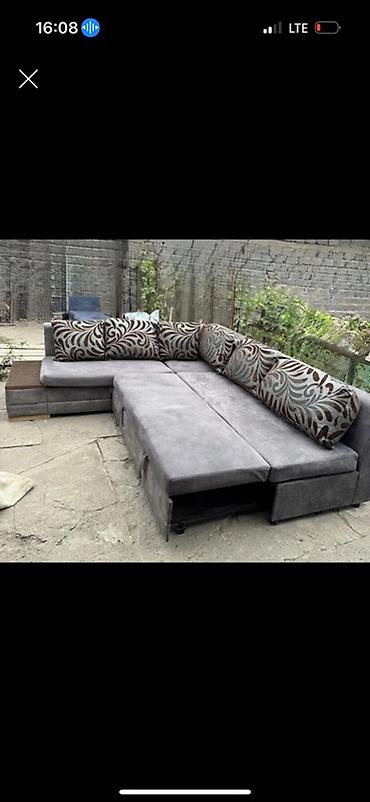 sofa: Угловой диван, C подушками — 1