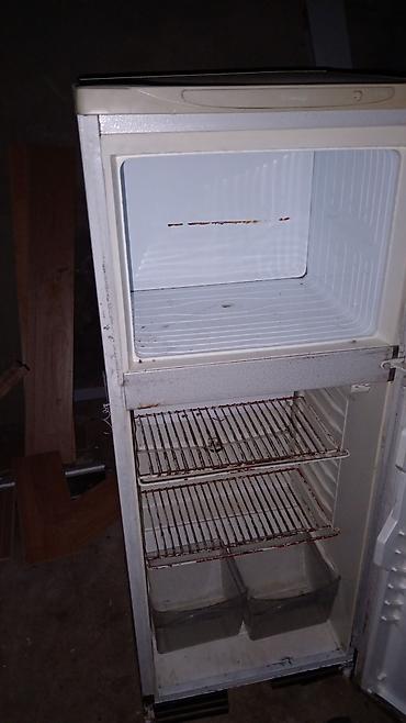 Soyuducular: İşlənmiş soyuducu alıram Xüsusiyyətlər: - Üst kamera dondurucu, alt — 3