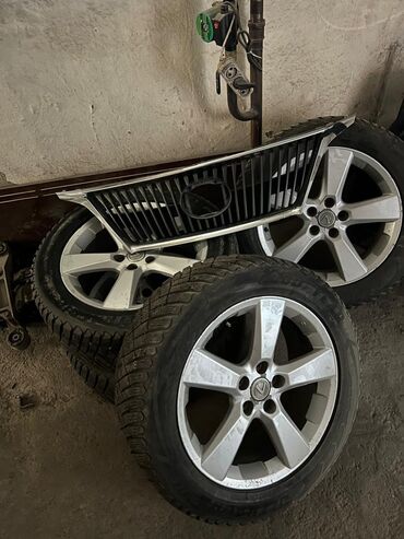 Колеса в сборе R 18, Зимняя шипованная, Комплект, Литые, отверстий - 5