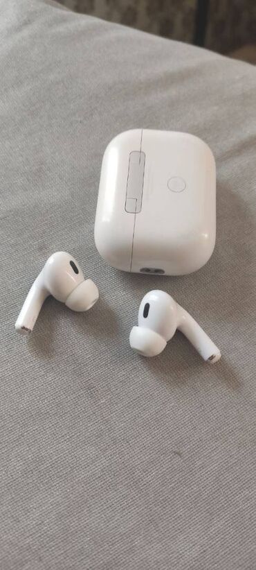 наушник для айфона: Airpods pro 2 Оригинал, коробка имеется. Продаю только потому что