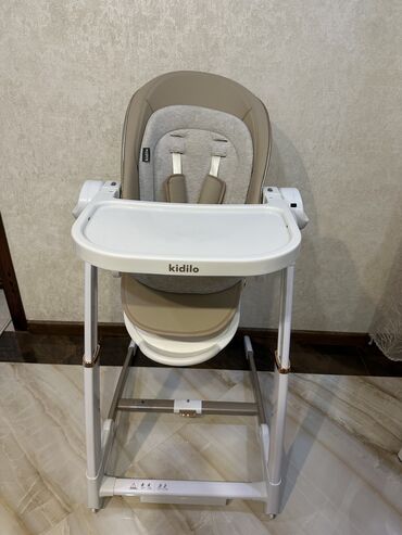 Yemək masaları, oturacaqları: Kidilo 3/1 de Tecili satilir‼️Cox az istifade olunub — 2