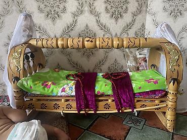 huggies бишкек: Продаю бешик,за 4000 сом.материал из баркута. вктсап,мобильный — 1