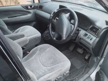 Mitsubishi: Mitsubishi Chariot: 1998 г., 2.4 л, Автомат, Бензин, Минивэн