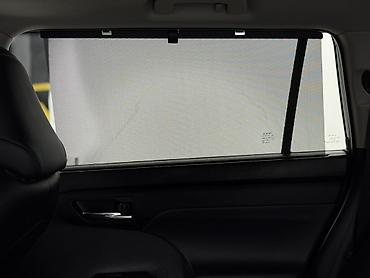 Toyota: Toyota Highlander: 2022 г., 2.5 л, Автомат, Гибрид — 25