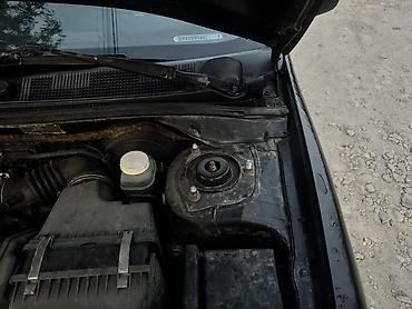 багаж пассат б3: Mitsubishi Lancer: 2004 г., 1.6 л, Механика, Бензин, Седан — 10