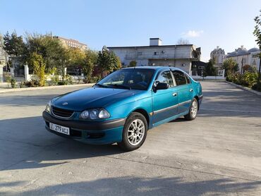 Toyota: Toyota Avensis: 1998 г., 1.6 л, Механика, Бензин, Седан