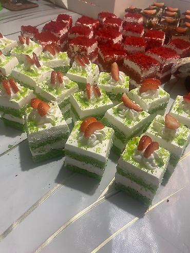 ritter sport: Мини-пирожные и корзиночки 74 штук по акции 3000 сом, как на фото — 2