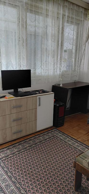 stan na izdavanje beograd: Издајем намештену гарсоњеру за студенте или самца.У стану је урађена — 2