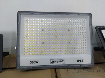 Buynuzlar: AK Light markalı 300 Vt gücündə LED proyektor, geniş sahələri