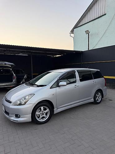 два авто: Toyota WISH: 2003 г., 1.8 л, Автомат, Бензин, Минивэн — 3