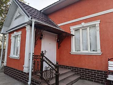 Продажа коттеджей и домов: Продается новый мансардный дом под бизнес с участком 9.4. г. Токмок — 1