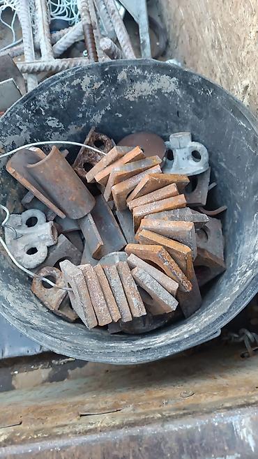 Скупка черного металла: Предлагается к продаже ассортимент металлолома, включающий различные — 8